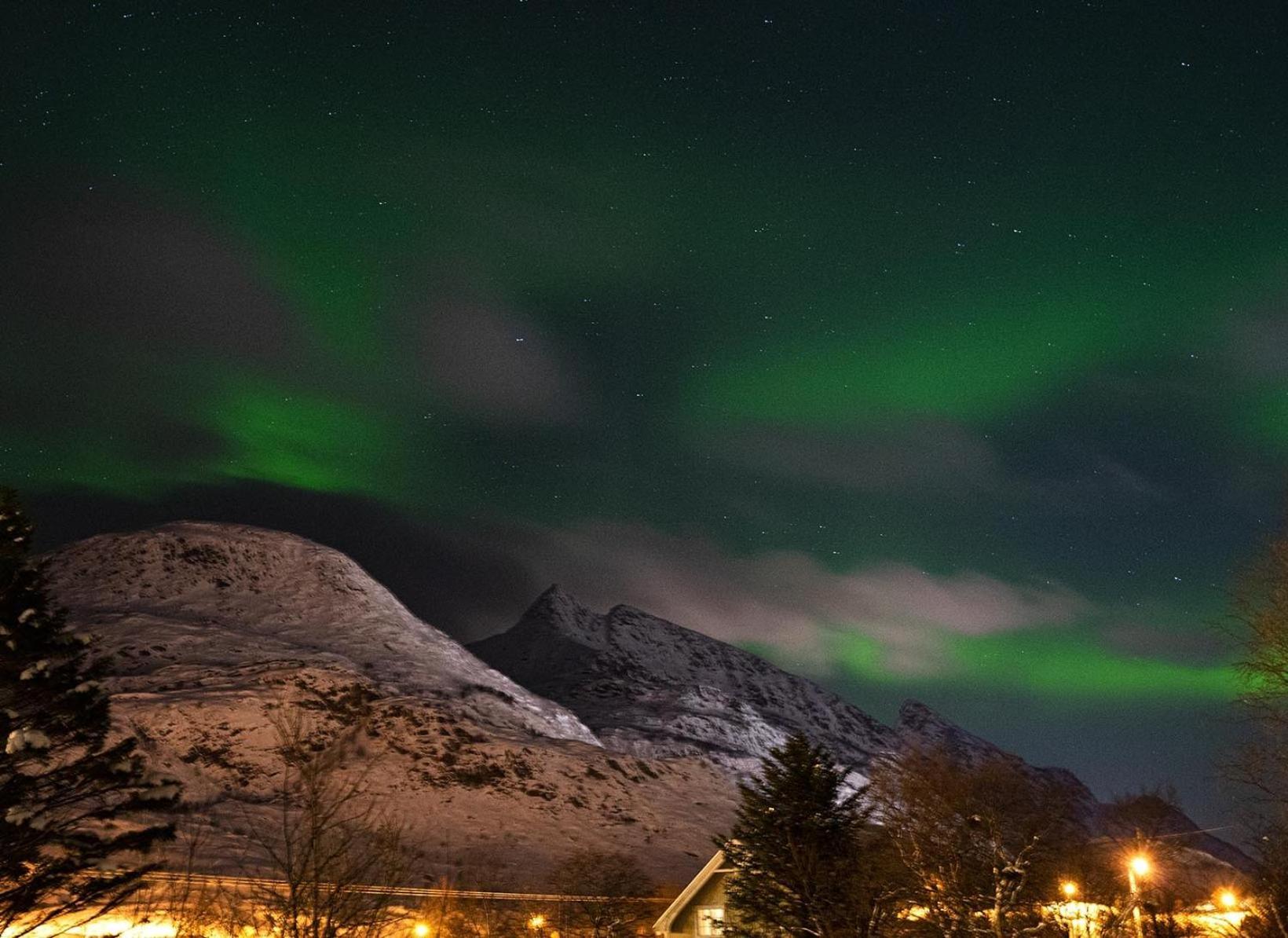 Kb Basement Apartment Sørvågen エクステリア 写真