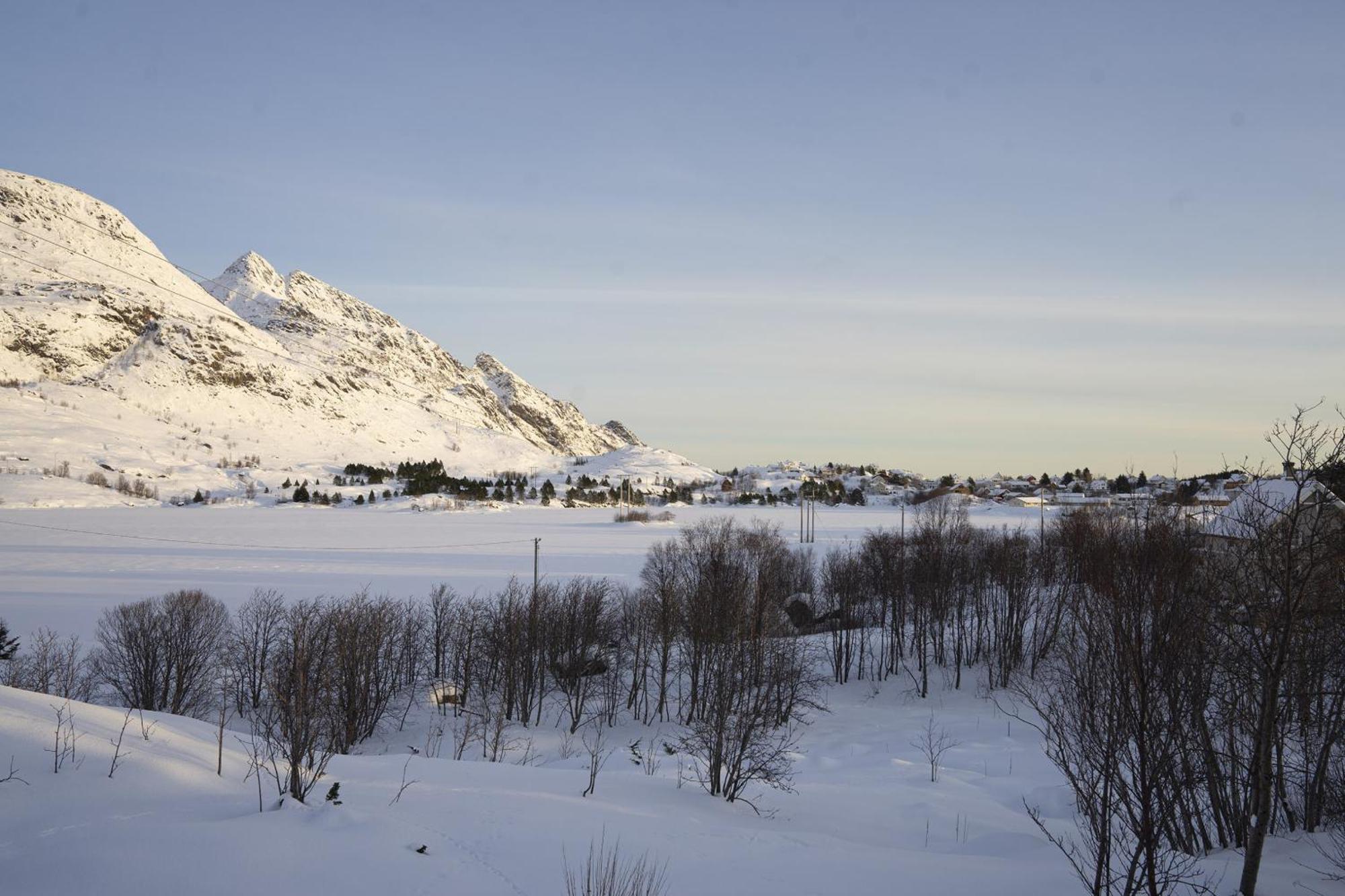 Kb Basement Apartment Sørvågen エクステリア 写真