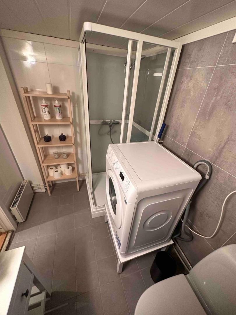 Kb Basement Apartment Sørvågen エクステリア 写真